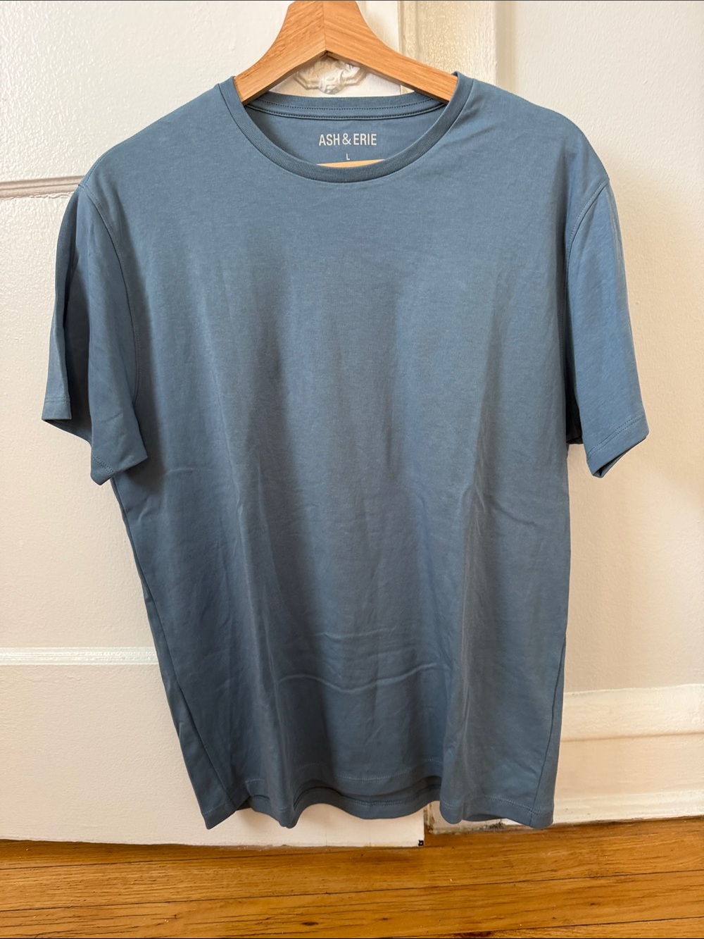 ASH & ERIE Men's Crew Neck T-Shirt in Slate Blue